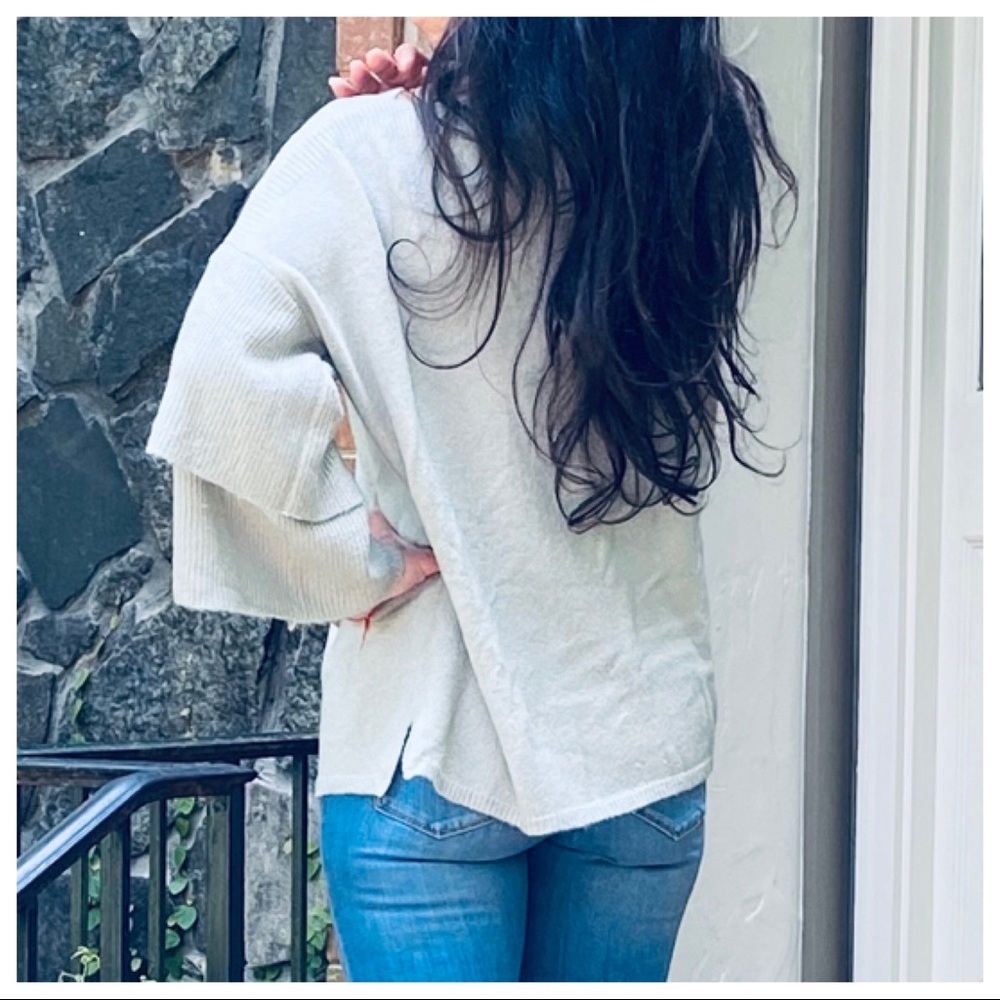 BOHO CHIC LAYERED SLEEVES LOOSE FIT SWEATER - Picture 16 of 16